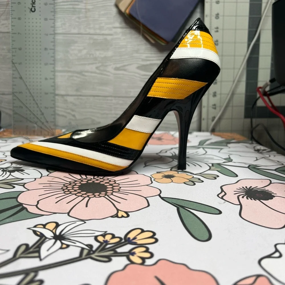Carlos by Carlos Santana Black and Yellow Heels - Picture 2 of 4